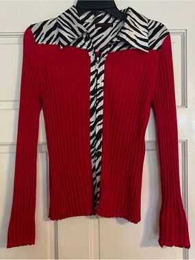 Vintage Fontana Y2K Red Ribbed Zip-Up Sweater with Zebra Print Trim -
Size M